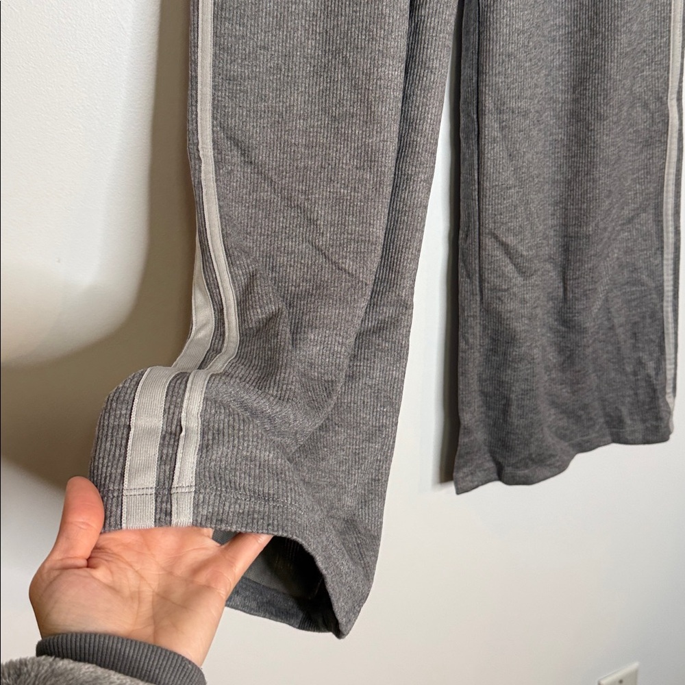 NWOT Halara ribbed high waisted wide leg lounge pants size small grey - Picture 5 of 11